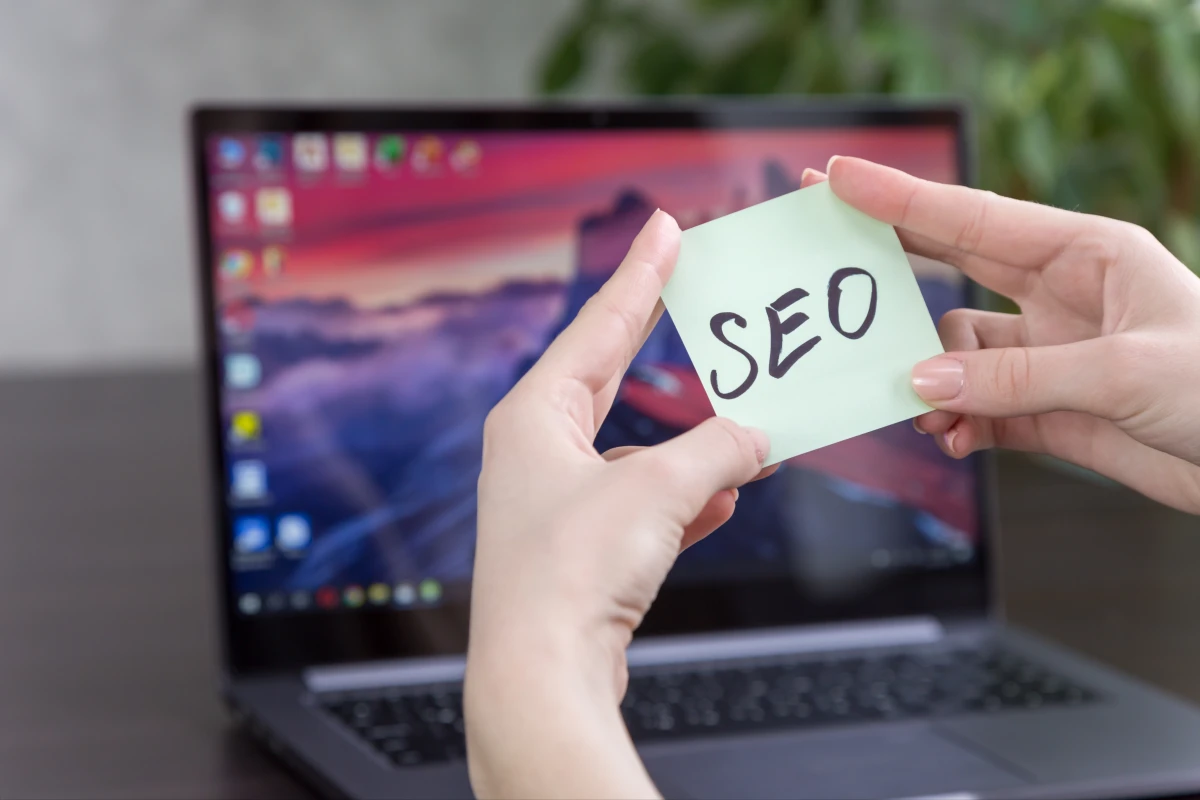 Stratégies SEO efficaces pour propulser les petits sites web